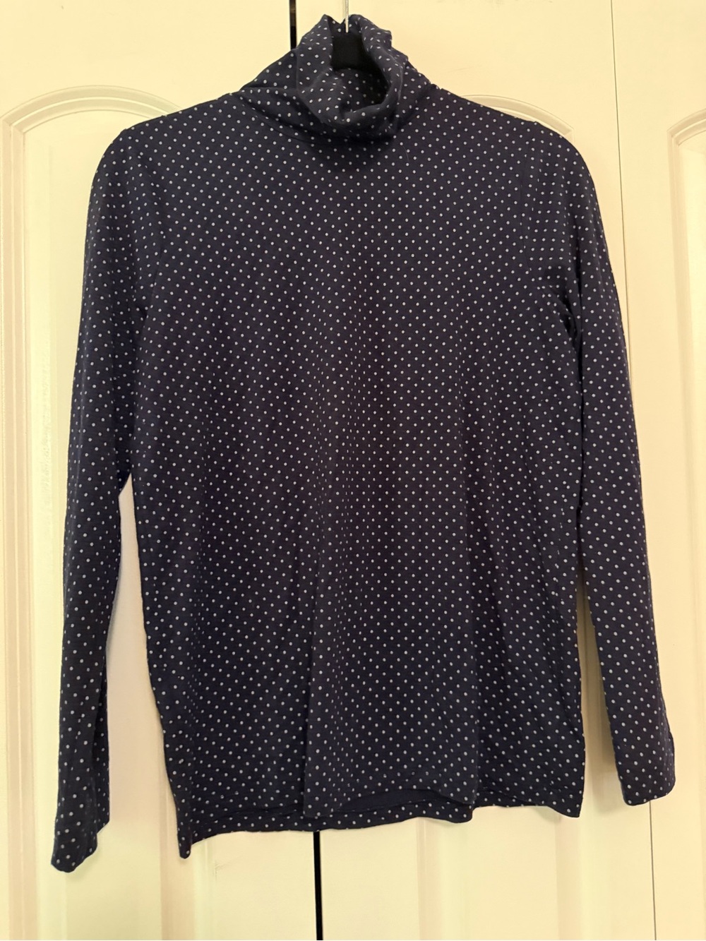GAP Women’s Navy Long-Sleeve Turtleneck with White Polka Dots